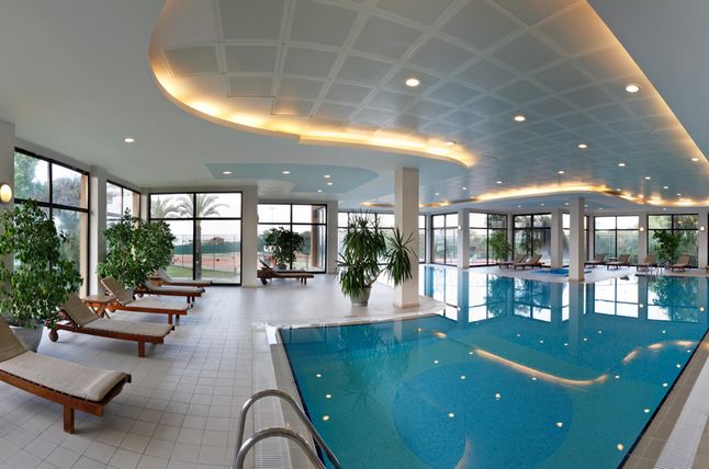 CML_Waterworld_Imperial_-_Spa_Indoor_Pool_b16afc0170_88ce0f85af